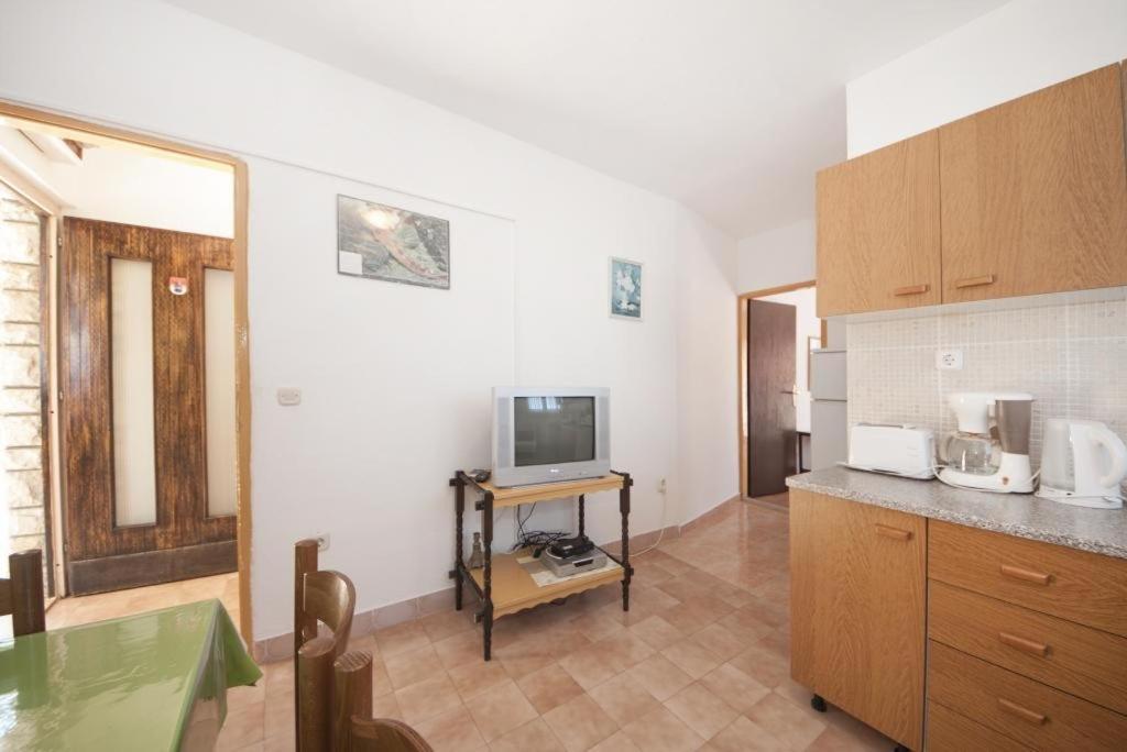Apartments Mira Сплитска Экстерьер фото